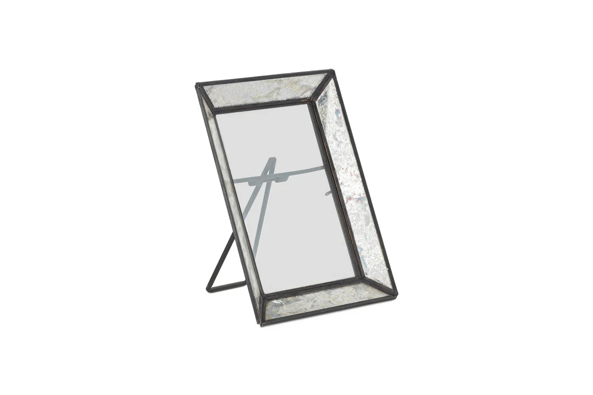 Yash Antique Glass & Iron Photoframe - Antique Black 5x7''