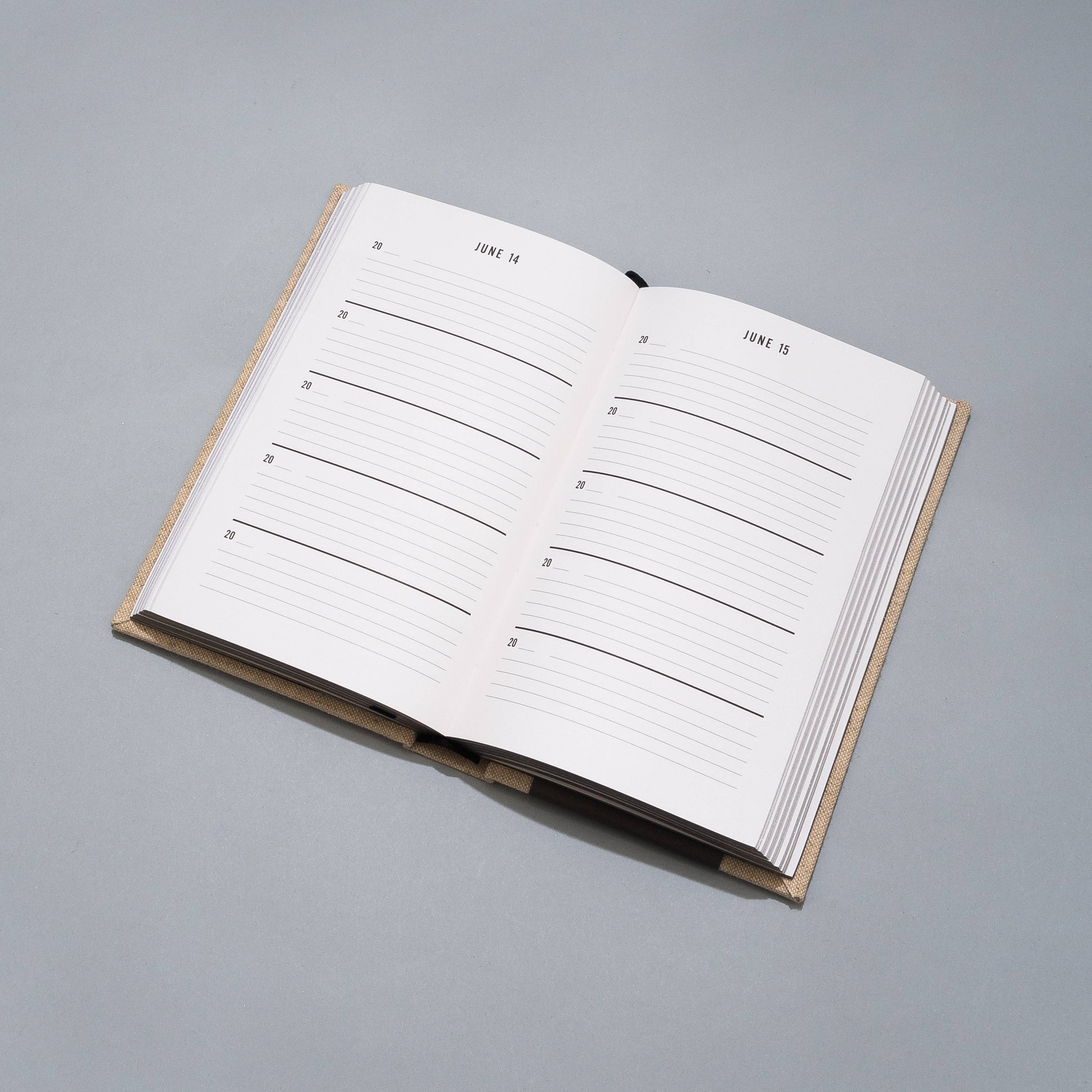 Canvas One Line a Day - A Five-Year Memory Journal (Diary or Journal)