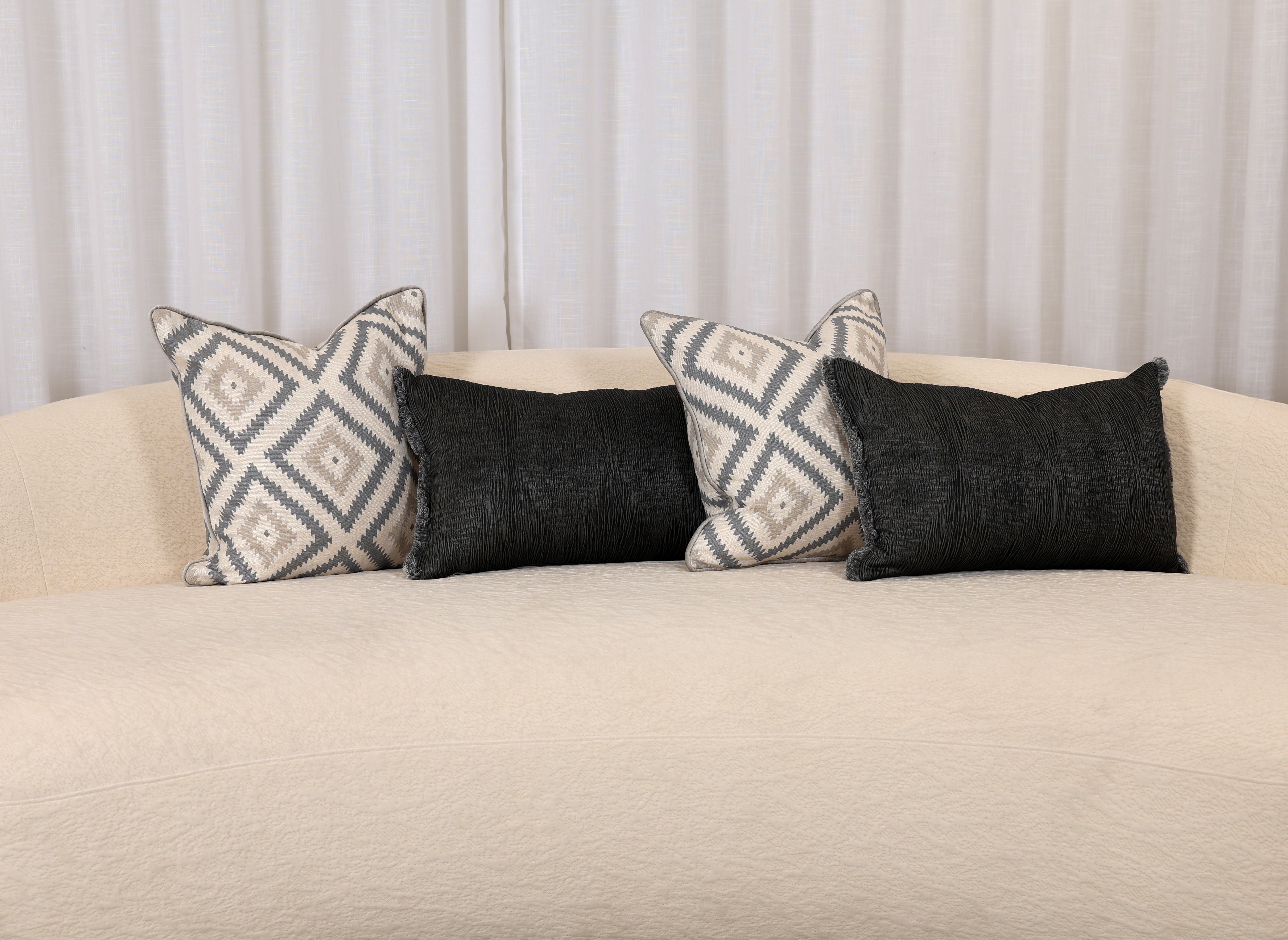 Diamond Design Cushion Cover